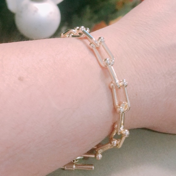 New beautiful and fashion bracelet - Picture 2 of 3